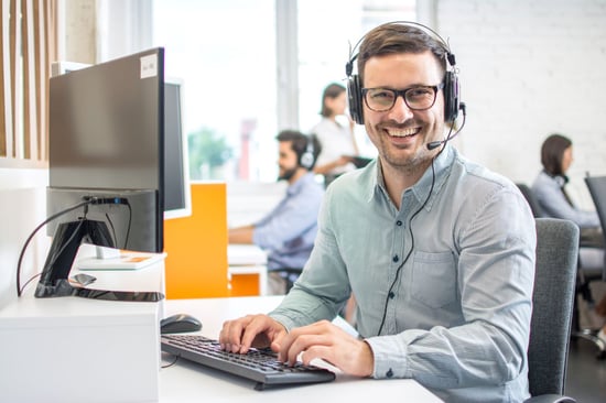 AdobeStock_mann_im_support_komprimiert AdobeStock_mann_im_support_komprimiert